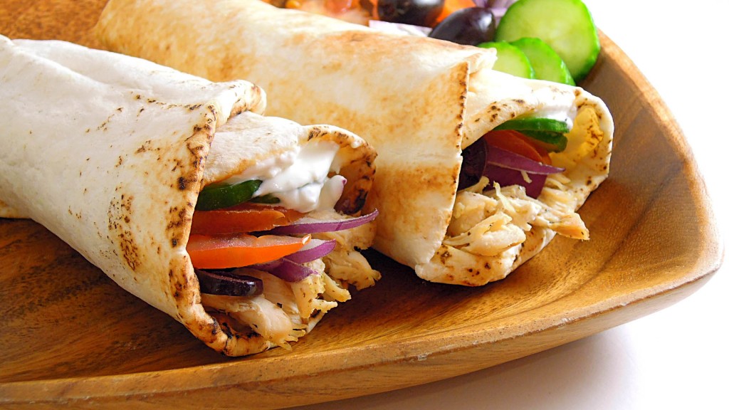 Greek-chicken-pita-wrap-recipe